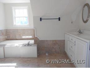 60 Legend Drive - Photo 13
