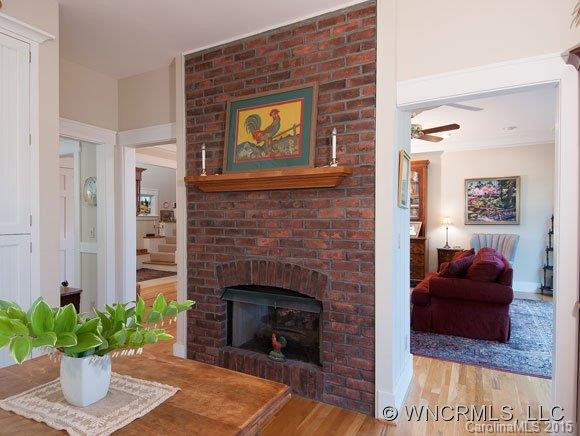1 Wedgewood Terrace - Photo 4