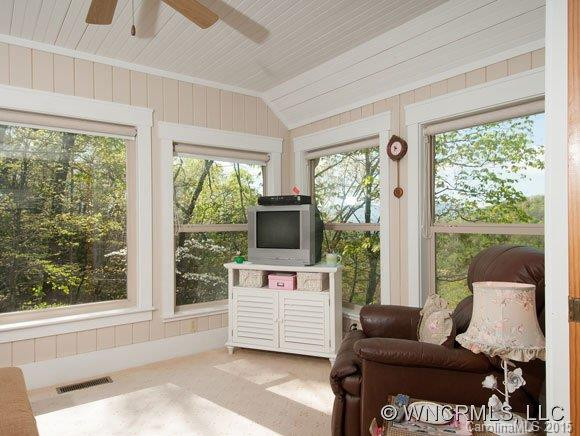 1 Wedgewood Terrace - Photo 10