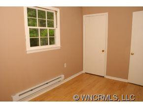 104 Brookside Drive - Photo 11