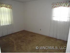 16 Laurel Hill Drive - Photo 11