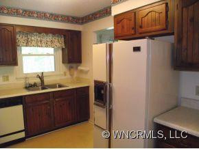 16 Laurel Hill Drive - Photo 12