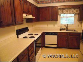 16 Laurel Hill Drive - Photo 7