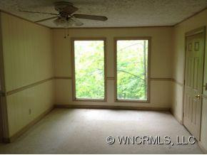 66 Solomon Road - Photo 2