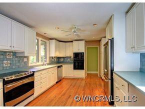 10 Pine Tree Road - Photo 4