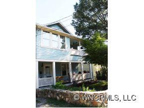 31 Elizabeth Street - Photo 2