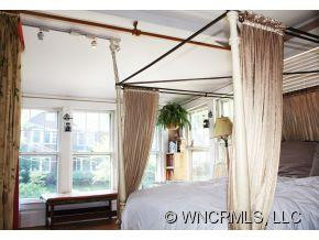 31 Elizabeth Street - Photo 12