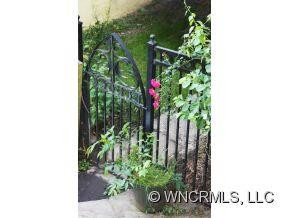 31 Elizabeth Street - Photo 18