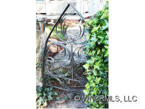 31 Elizabeth Street - Photo 24