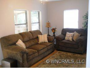 130 Maple Avenue - Photo 3