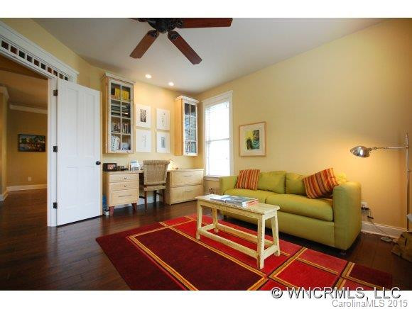 32 Kingsmill - Photo 8