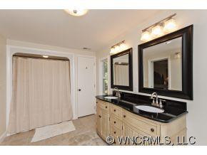 1031 Scenic Circle - Photo 13