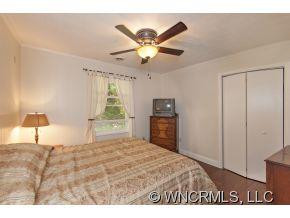 1031 Scenic Circle - Photo 15