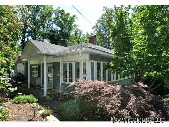 300 Woodbyne Ave.