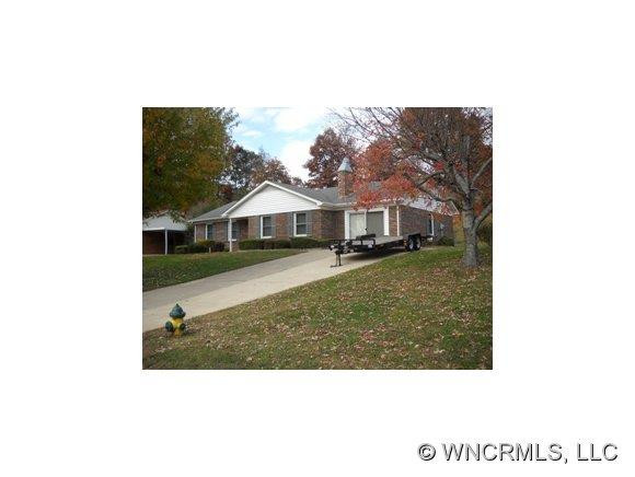 9 Knoll Ridge Drive