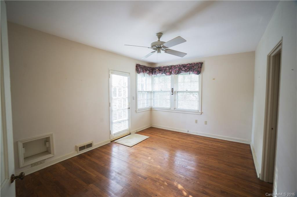 1385 Hogback Mountain Rd. - Photo 5