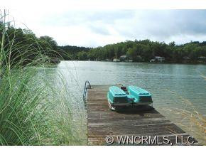 217 North Shore Drive - Photo 2