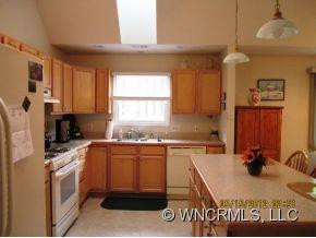 10 HONEYCOMBE CIRCLE - Photo 5