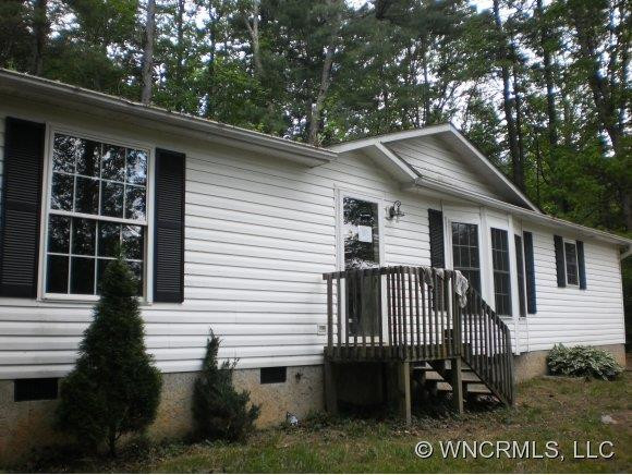 786 Hillside Lane