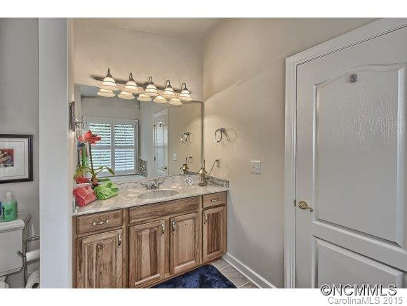 160 Southpointe Drive - Photo 12
