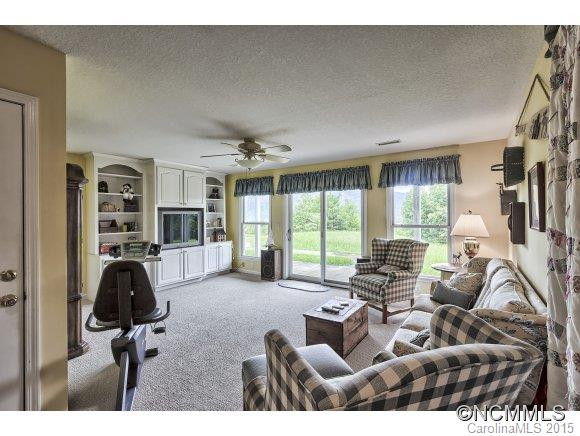 160 Southpointe Drive - Photo 14