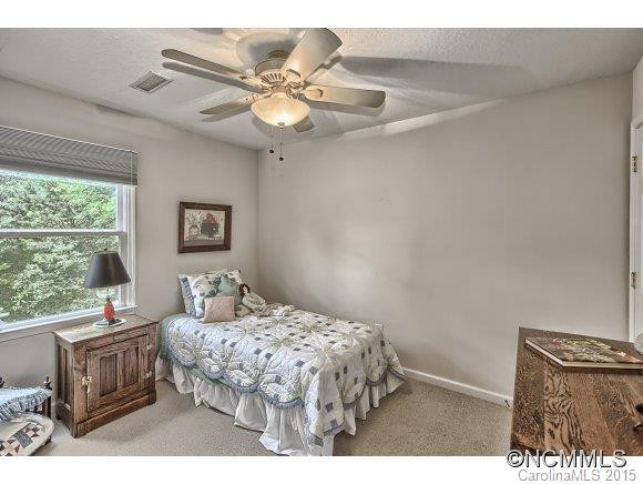 160 Southpointe Drive - Photo 18