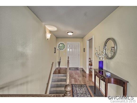 160 Southpointe Drive - Photo 4
