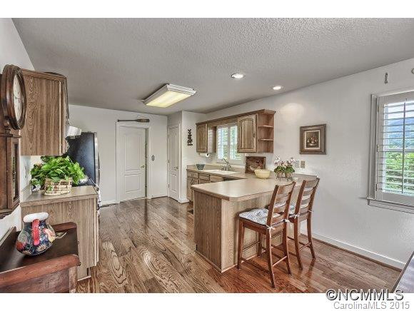160 Southpointe Drive - Photo 5