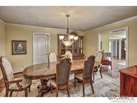 160 Southpointe Drive - Photo 8