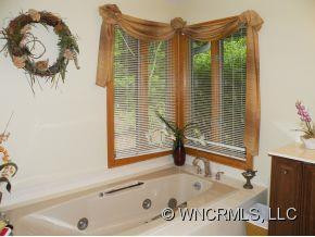 143 Camellia Way - Photo 17