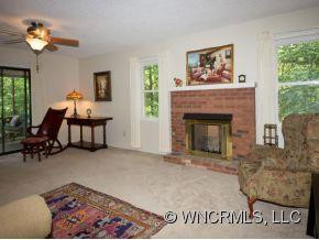 435 DEERHAVEN LANE - Photo 7