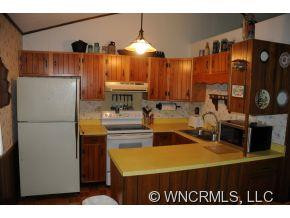 460 Armstrong Avenue - Photo 2