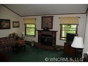 460 Armstrong Avenue - Photo 5