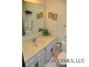 460 Armstrong Avenue - Photo 8