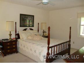 120 Exeter Court - Photo 11