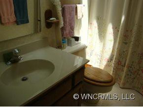 120 Exeter Court - Photo 14