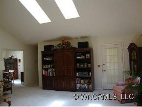 120 Exeter Court - Photo 6