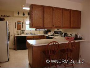 120 Exeter Court - Photo 9
