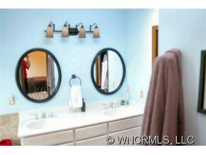 176 REGAL KNOLLS DRIVE - Photo 19