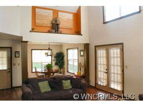 176 REGAL KNOLLS DRIVE - Photo 5