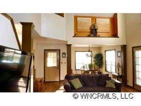 176 REGAL KNOLLS DRIVE - Photo 6