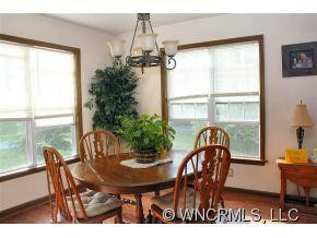 176 REGAL KNOLLS DRIVE - Photo 7