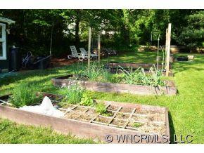 165 Macon Avenue - Photo 24
