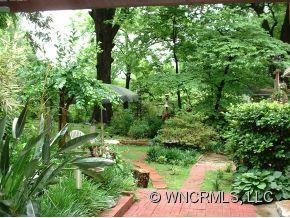 132 Grady Avenue - Photo 2