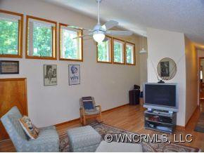 651 LONG BRANCH - Photo 9