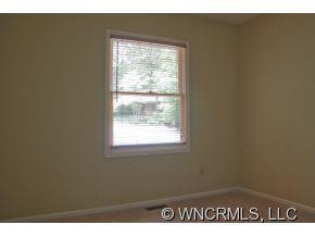 18 Spring Valley Drive - Photo 23