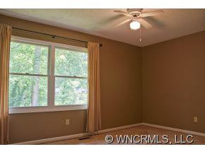 18 Spring Valley Drive - Photo 6
