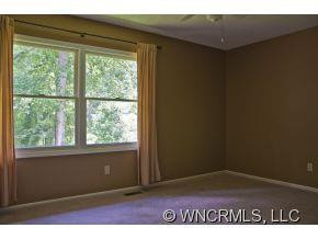 18 Spring Valley Drive - Photo 7