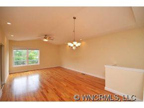 18 Holiday Drive - Photo 3