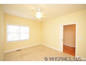 18 Holiday Drive - Photo 6
